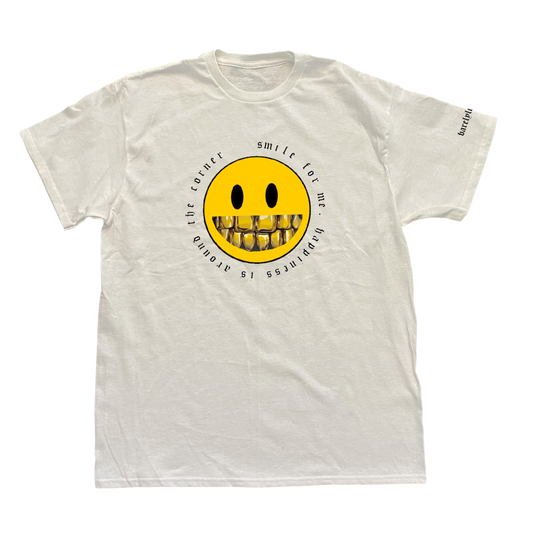 KEEP SMILING TEE